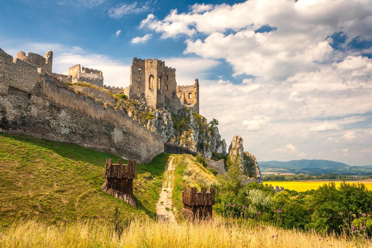 Chata Trubarka Trenčín المظهر الخارجي الصورة
